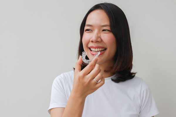 Understanding The Advantages Of Clear Aligners